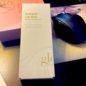 Glo Skin Beauty Runway Lip Duo
